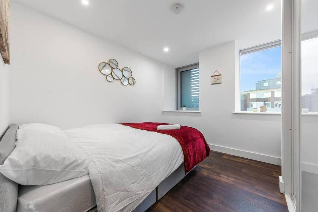 Sleep 7 20 Mins From London Waterloo Bp65 Apartman Kültér fotó